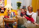 Ирина Климова с сыном Никитой. Фотография Виктора Горячева